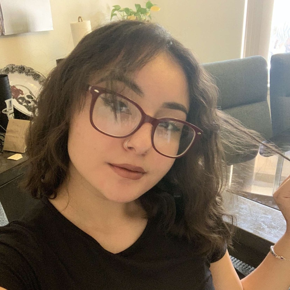 Meet your Posher, Ashley